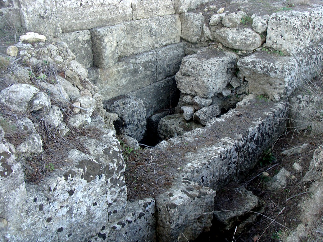 Chapelle Saint-Blaise de Saint-Mitre-les-Remparts